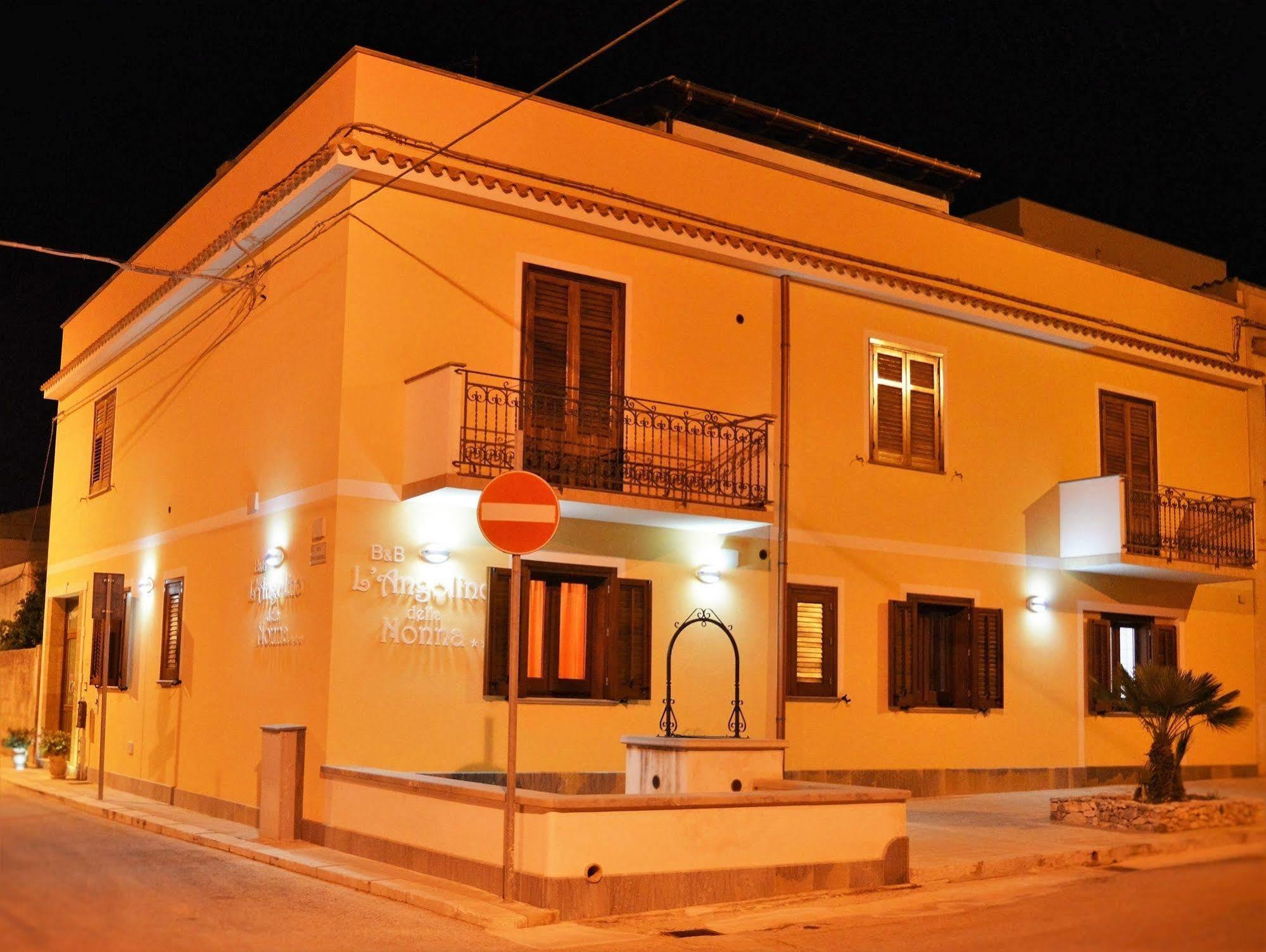 B&B L'Angolino Della Nonna Castelluzzo Exteriér fotografie
